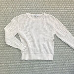 Elegant White Crew Neck Sweater